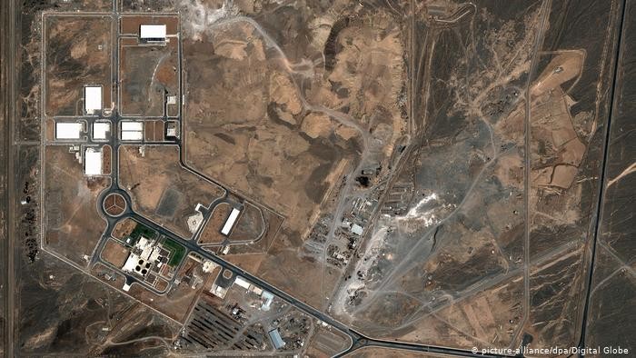 الإذاعة الإسرائيلية قالت إن الموساد نفذ هجوما إلكترونيا استهدف منشأة نطنز النووية