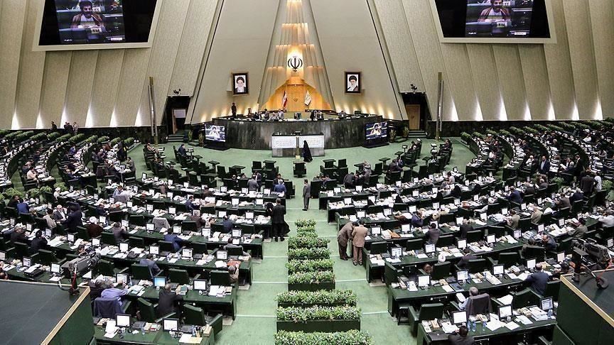 البرلمان الإيراني يحقق في تسريب مقابلة وزير الخارجية محمد جواد ظريف