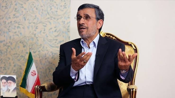 "أحمدي نجاد" يكشف: أمير قطر دفع 57 مليون دولار للإفراج عن مقاتلين إيرانيين في سوريا