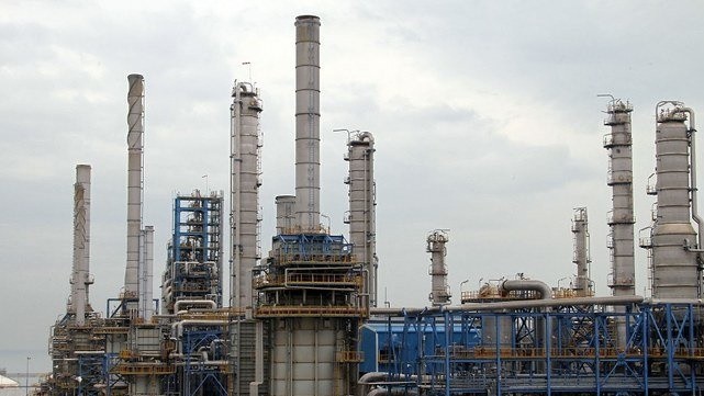 انفجار مصنع للبرتوكيمياويات في محافظة بوشهر بإيران يعتبر الانفجار الثاني خلال أيام