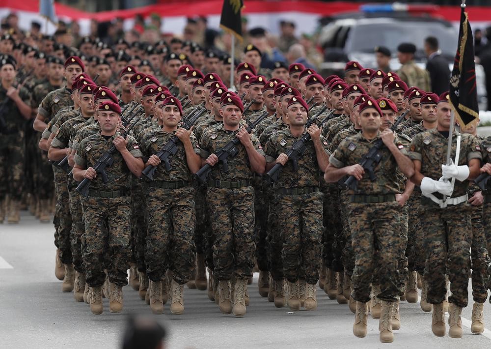 الجيش اللبناني مهدد بسبب الانهيار المالي المدمر في لبنان