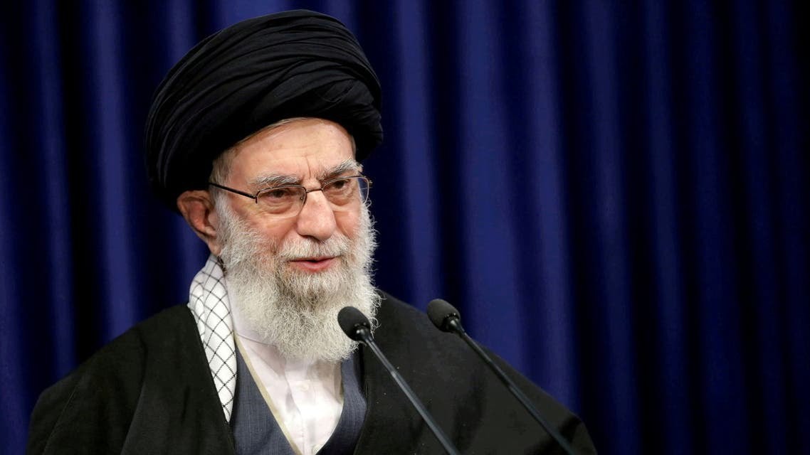 هدد المرشد الإيراني علي خامنئي بتوجيه "صفعات" لخصوم إيران