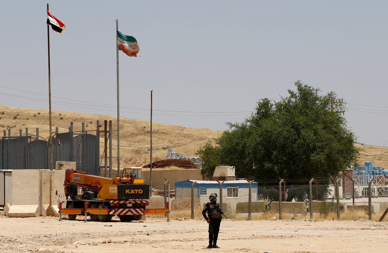 تستقر حاليا عدد من التنظيمات المسلحة الكردية المعارضة لإيران على الشريط الحدودي مع العراق