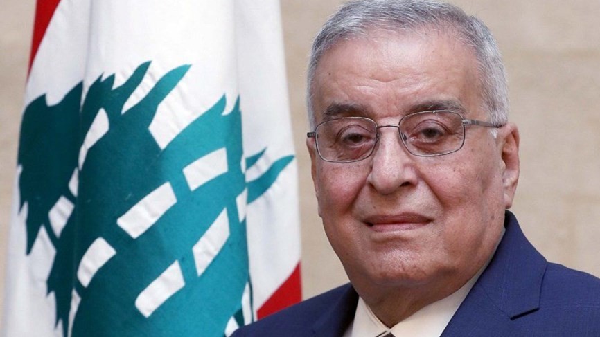 اتهم وزير الخارجية اللبناني عبدالله بو حبيب، السعوديين بتعاطي المخدرات، مبينا أنه "لو لم يكن هناك سوق للكبتاجون في السعودية لما قام اللبنانيون بتهريبه