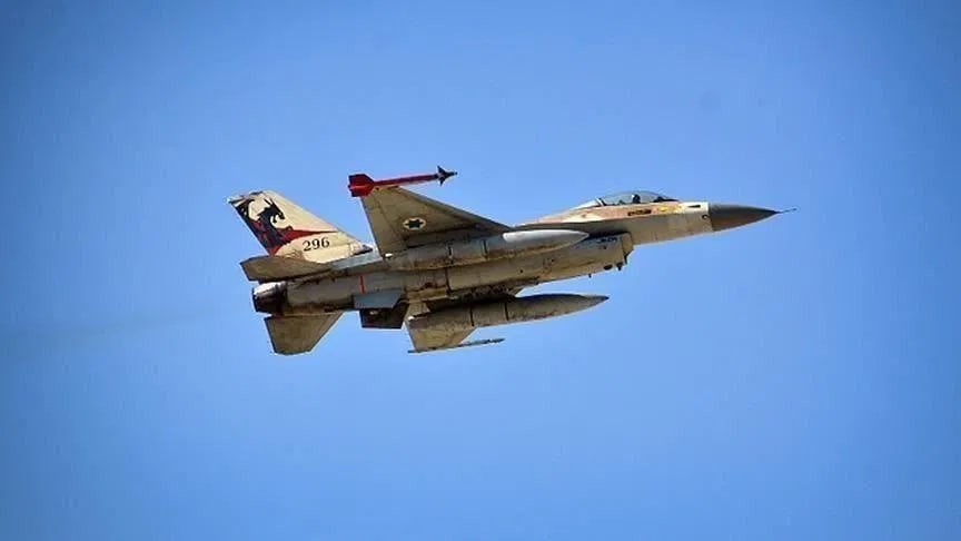 6 مقاتلات من طراز "F-15" تابعة لسلاح الجو الإسرائيلي أطلقت 8 صواريخ على أهداف  في سوريا