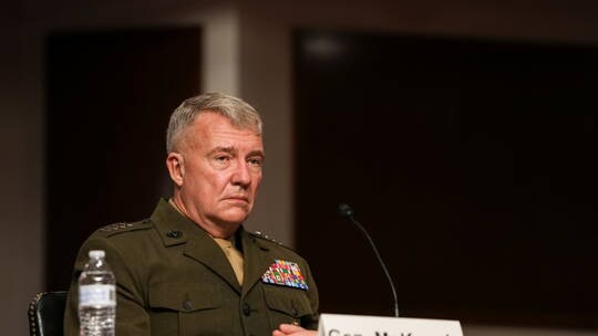 قائد القيادة المركزية للجيش الأمريكي الجنرال كينيث ماكنزي قال إن الولايات المتحدة لديها عدد كبير من "الخيارات العسكرية" لردع إيران