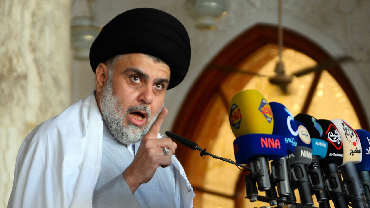 دعا الزعيم الشيعي العراقي مقتدى الصدر إلى الإسراع بتشكيل حكومة أغلبية وطنية