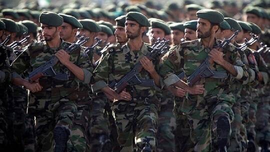 نائب القائد العام للحرس الثوري الإيراني العميد علي فدوى، قال إن إسرائيل تراجعت عن اتخاذ أي خطوة عسكرية ضد بلاده
