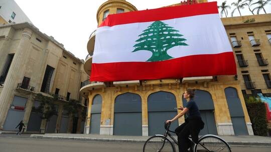 "الثنائي الشيعي" في لبنان أعلنا تراجعهما عن قرار مقاطعتهما اجتماعات مجلس الوزراء لإقرار الموازنة