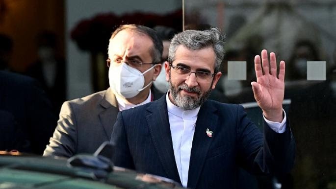 كبير المفاوضين الإيرانيين في المفاوضات النووية، علي باقري كني عاد الليلة إلى إيران في "زيارة قصيرة" للتشاور