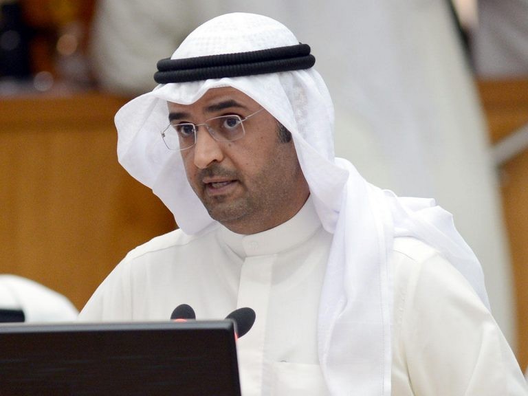 "نايف الحجرف" أعلن أن المجلس سيستضيف مفاوضات يمنية-يمنية في الرياض خلال الشهر الجاري