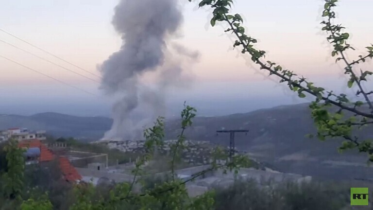 طائرات حربية إسرائيلية استهدفت بصواريخ شديدة الانفجار محيط مدينة مصياف غرب حماة