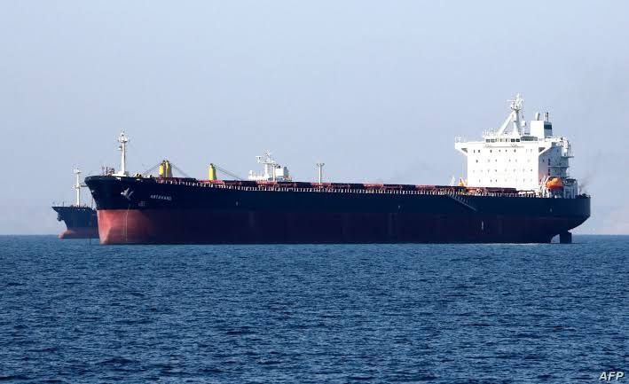 سفينة تحمل مليون برميل نفط قد رست في ميناء بانياس السوري