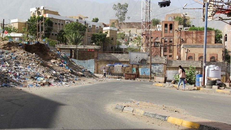 وزير الخارجية اليمني أحمد عوض بن مبارك اتهم الحوثيين بالسعي المستمر من أجل تسييس القضايا الإنسانية