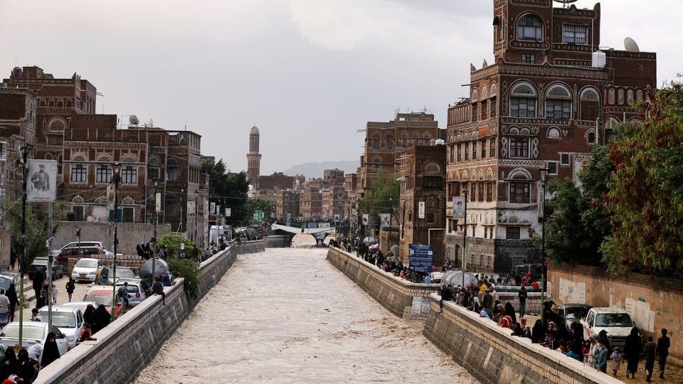 الأمطار الغزيرة والفيضانات التي شهدها اليمن منذ منتصف يوليو/ تموز الماضي تسببت بوفاة عشرات الأشخاص