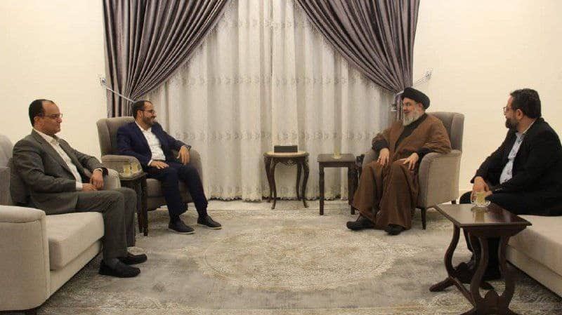 متزعم حزب الله حسن نصر الله يلتقي وفدا برئاسة المتحدث الرسمي باسم ميليشيا الحوثي محمد عبد السلام