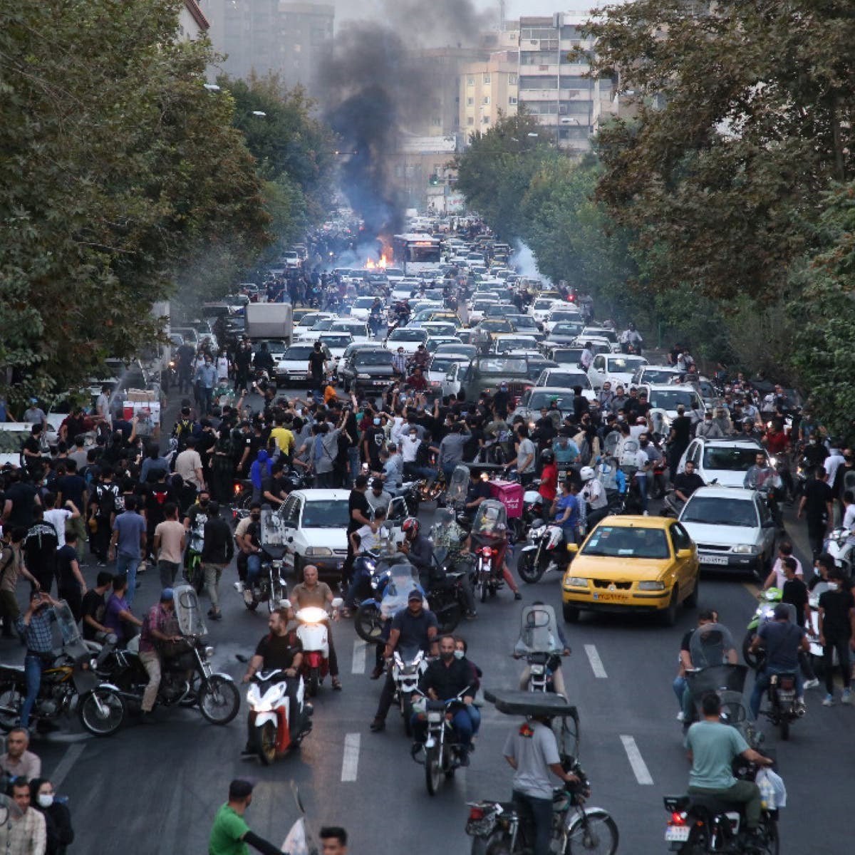 دخلت الاحتجاجات المتواصلة في إيران الأحد يومها التاسع على الرغم من كافة الأساليب التي اعتمدتها السلطات ضد المتظاهرين