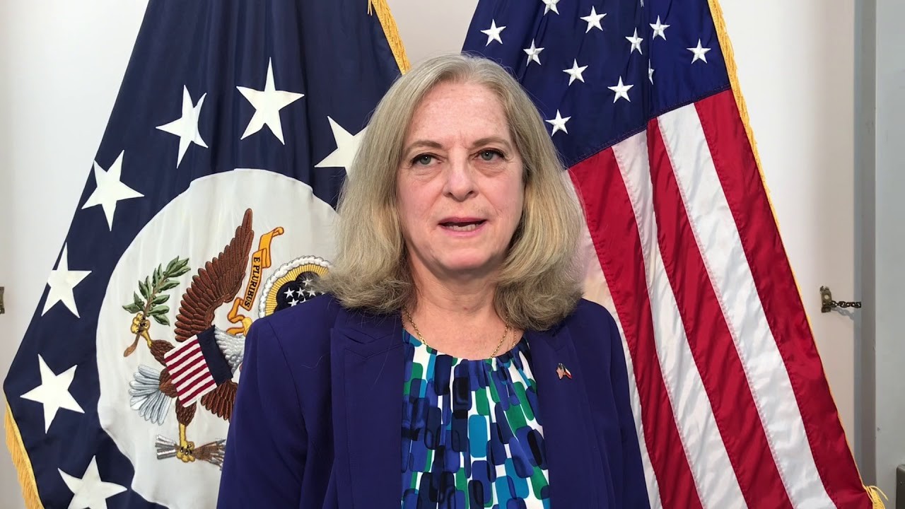 السفيرة الأميركية لدى العراق آلينا رومانوسكي