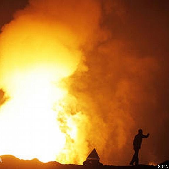 انفجار دوى في أحد مراكز الذخيرة التابعة لوزارة الدفاع الإيرانية في مدينة أصفهان