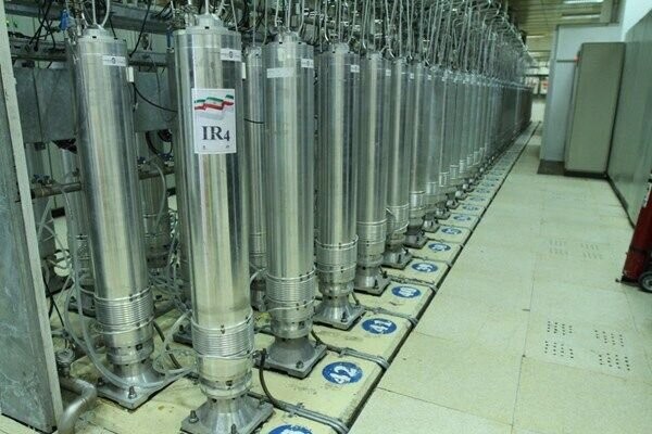 إيران أبلغت الوكالة الدولية للطاقة الذرية في وقت سابق أن أجهزة الطرد المركزي لديها مهيأة لتخصيب اليورانيوم بدرجة نقاء تصل إلى 60% فقط