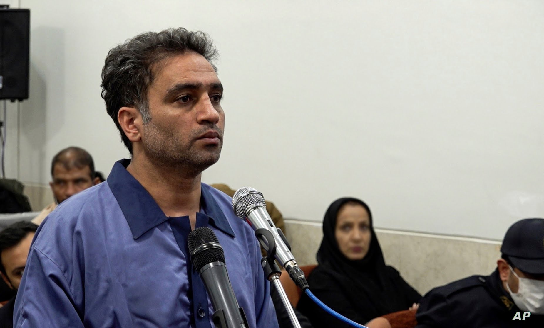 ألقي القبض على مجيد كاظمي وسعيد اليعقوبي وصالح مرهاشمي في 21 نوفمبر من عام 2022، أثناء احتجاجات في مدينة أصفهان