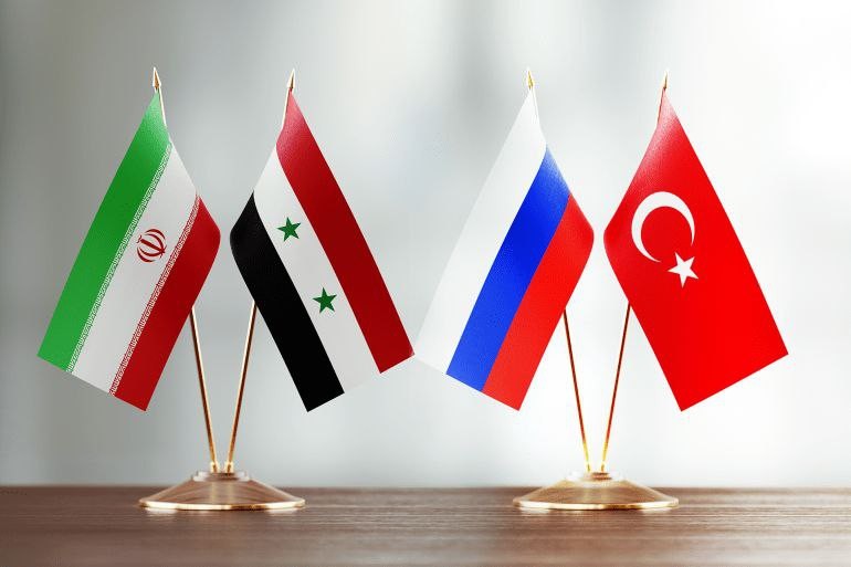 عقد اللقاء الأول على مستوى وزراء الدفاع ورؤساء أجهزة المخابرات وتبعها لاحقاً اجتماع بين نواب وزراء خارجية روسيا وإيران وتركيا والنظام السوري في نيسان الماضي